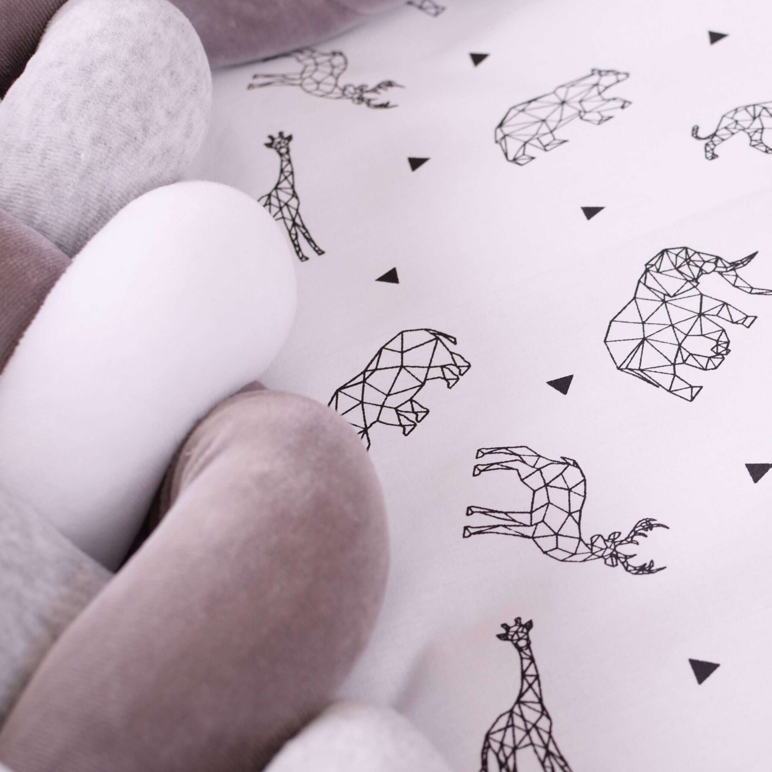Постільний комплект Velour Graphic animals з 6 одиниць принт