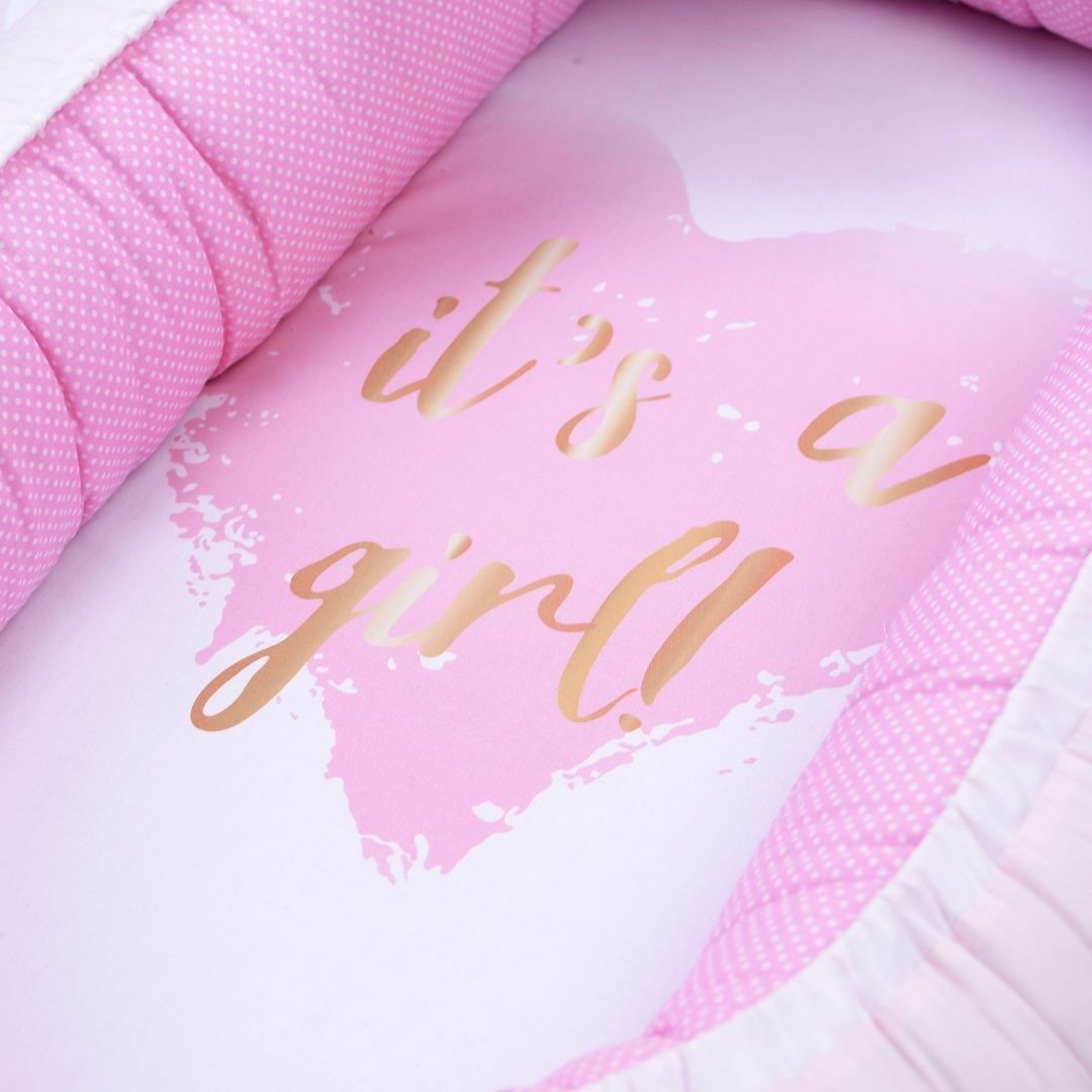Кокон-гніздечко It's a girl для немовлят з подушкою в комплекті