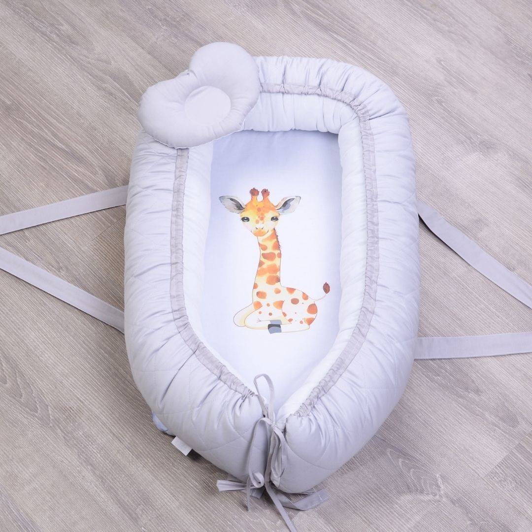 Кокон-гніздечко Giraffe для немовлят з подушкою в комплекті