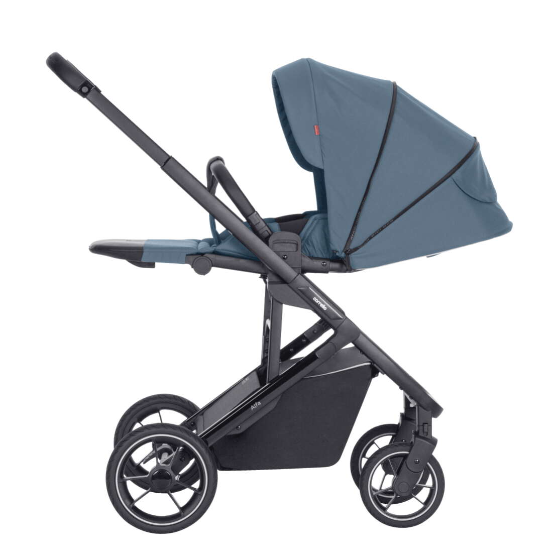 Прогулянкова коляска Carrello Alfa, блакитна з корзиною 