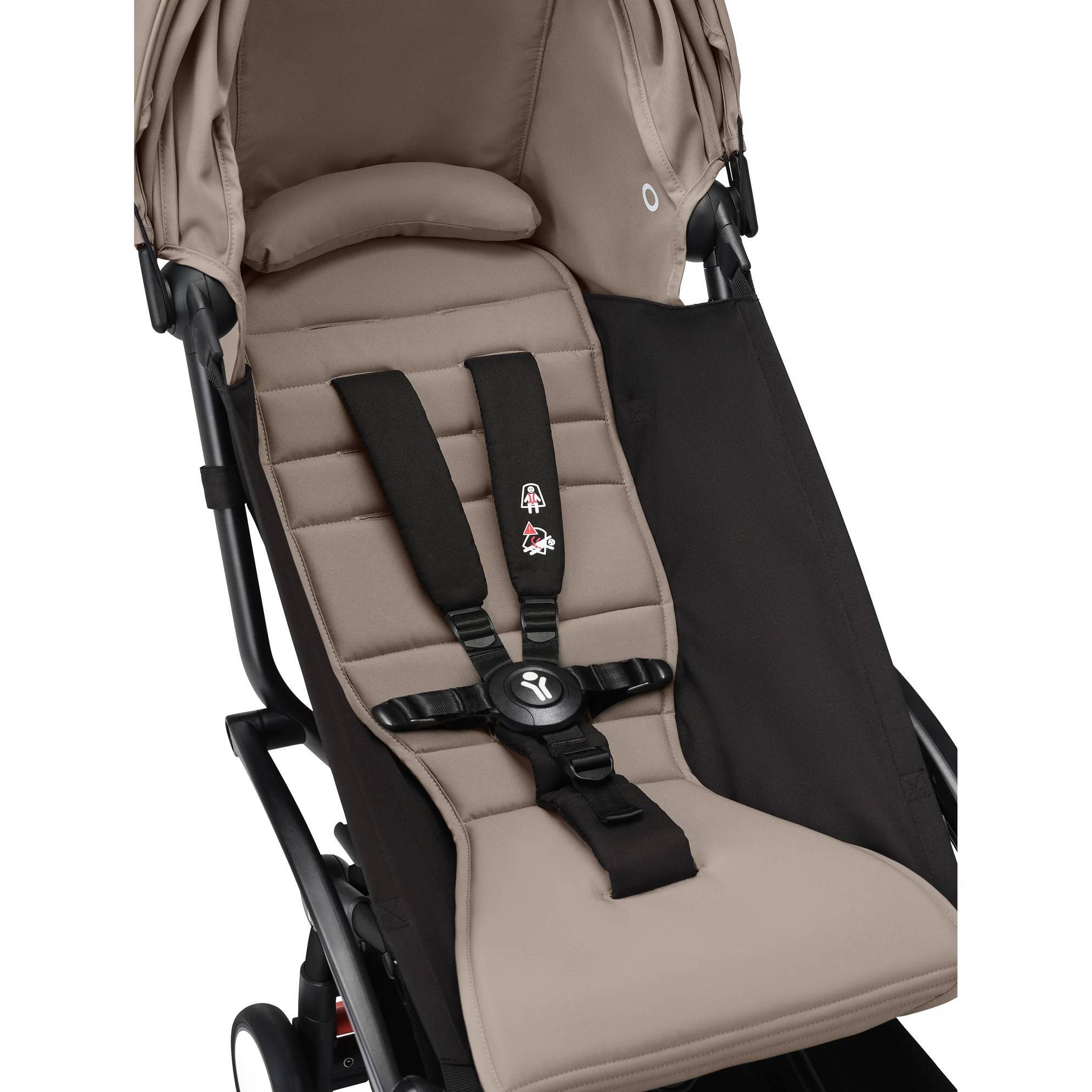 Коляска 2 в 1 Stokke YOYO Newborn Shell White, бежева ремені безпеки