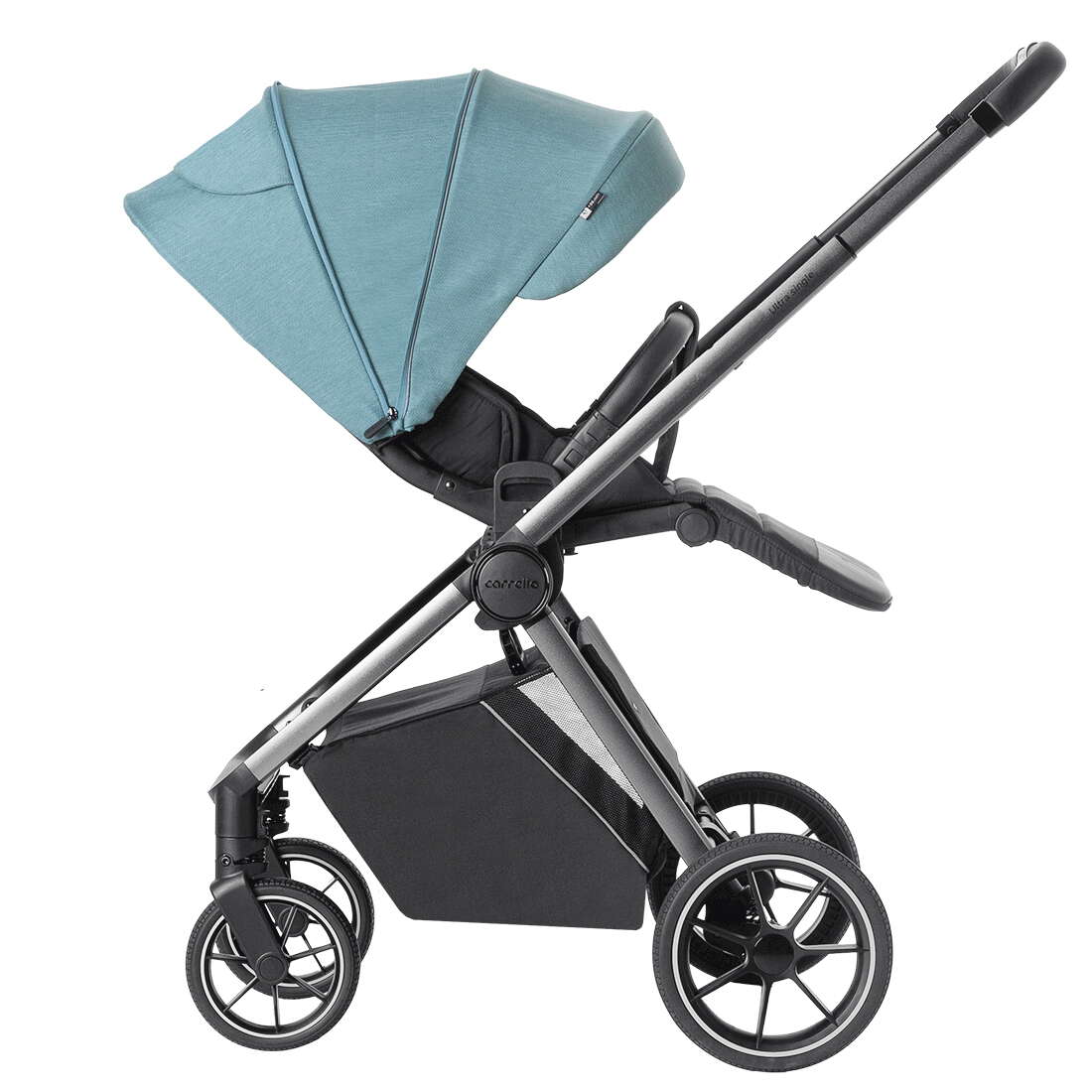 Коляска Ultra Carrello блакитного кольору, вигляд збоку під іншим кутом 